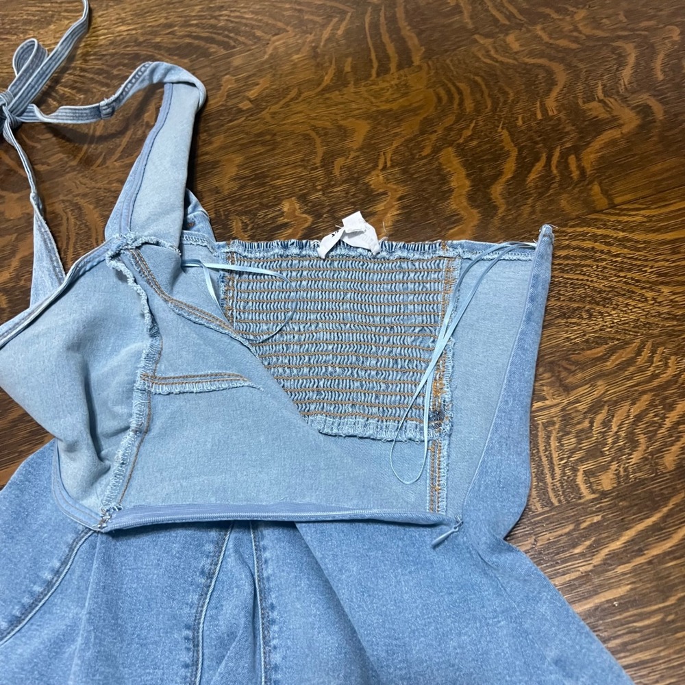 Day + Moon Denim Halter Dress Womens Medium Light Wash Blue Fit & Flare DM1184 - Picture 6 of 8